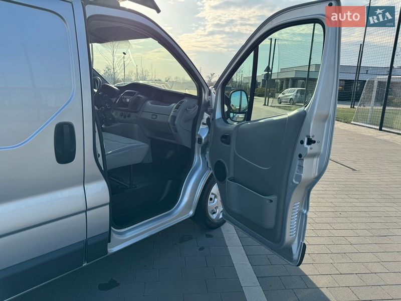 Грузовой фургон Renault Trafic 2013 в Мукачево