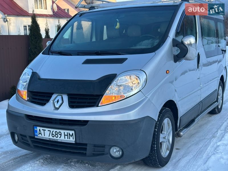 Минивэн Renault Trafic 2007 в Делятине