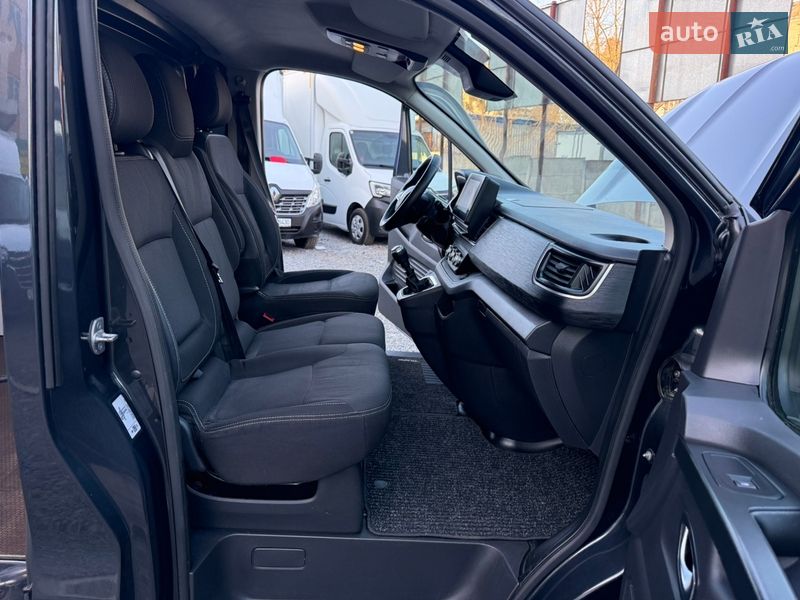 Вантажний фургон Renault Trafic 2022 в Рівному