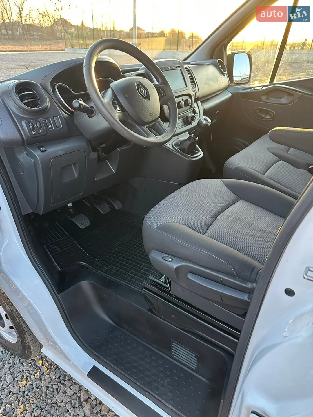 2021 Renault Trafic - мініатюра 15