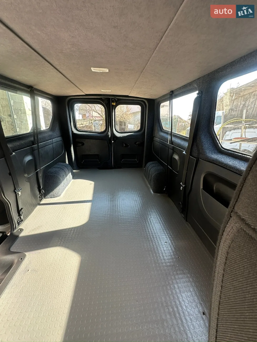 2021 Renault Trafic - мініатюра 18