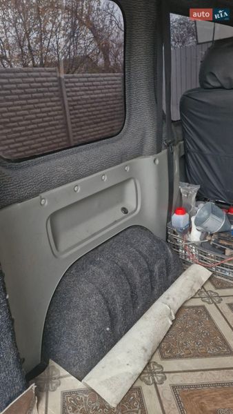 Минивэн Renault Trafic 2006 в Мерефа