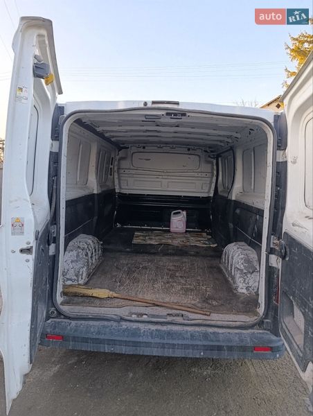 Грузовой фургон Renault Trafic 2014 в Макарове