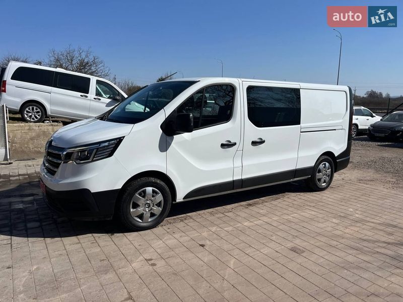 Renault Trafic 2022