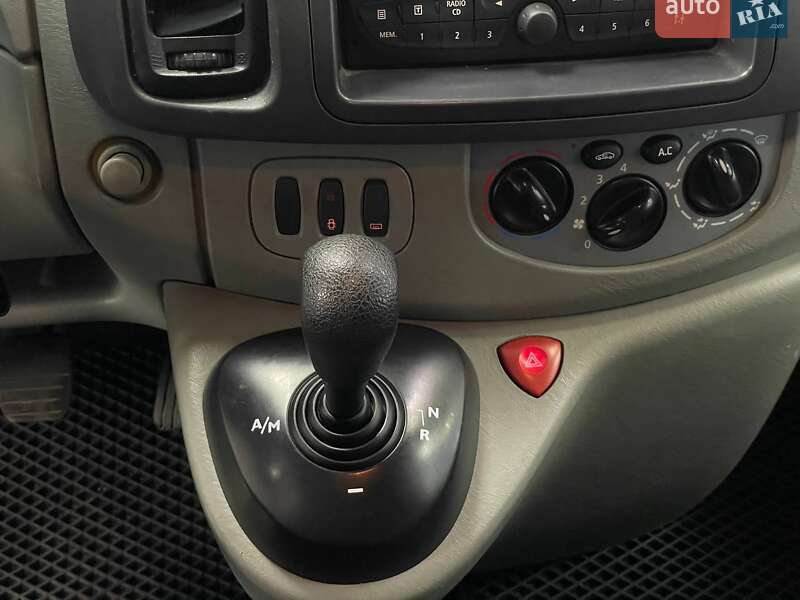 Вантажний фургон Renault Trafic 2012 в Києві