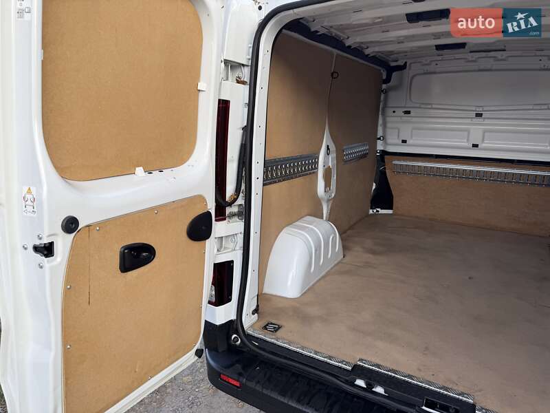 Грузовой фургон Renault Trafic 2022 в Одессе