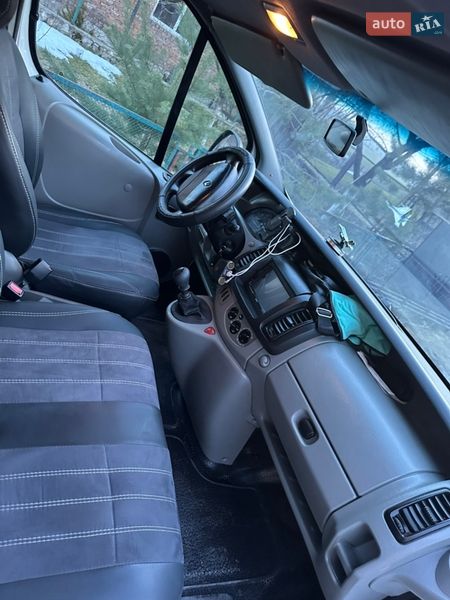 Минивэн Renault Trafic 2004 в Тернополе