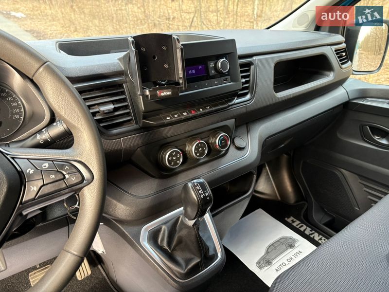 Грузовой фургон Renault Trafic 2022 в Киеве