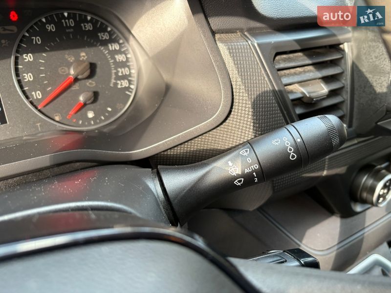 Грузовой фургон Renault Trafic 2022 в Киеве