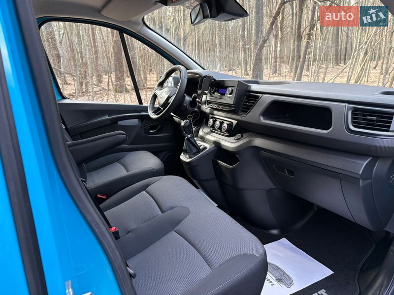 Грузовой фургон Renault Trafic 2022 в Киеве