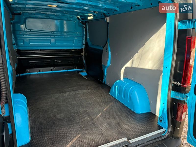 Грузовой фургон Renault Trafic 2022 в Киеве