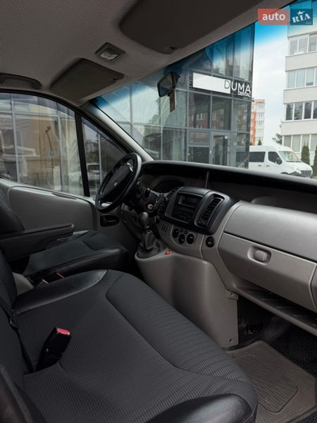 Минивэн Renault Trafic 2008 в Новояворовске