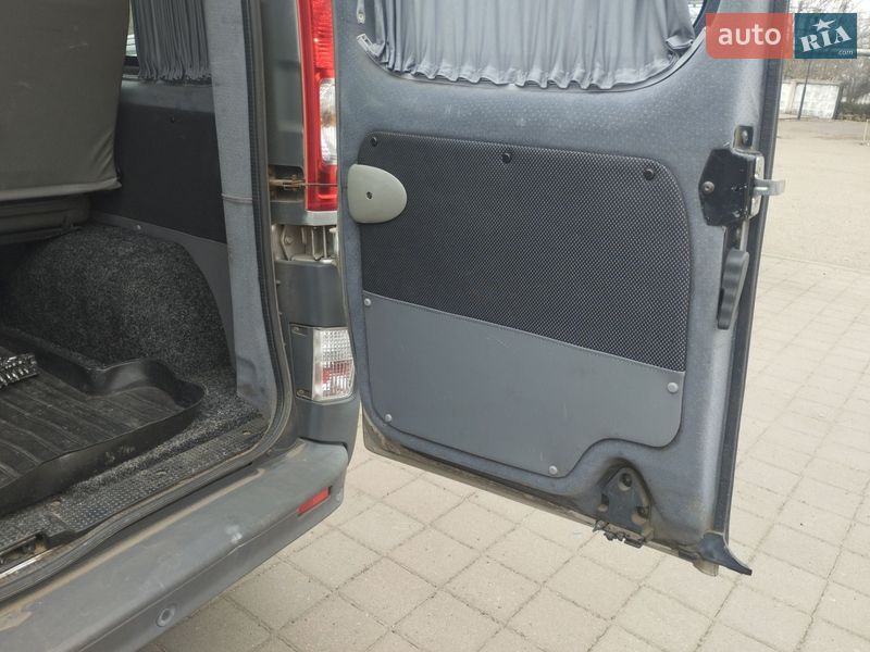 Мінівен Renault Trafic 2007 в Смілі фото 20 Мінівен Renault Trafic 2007 в Смілі