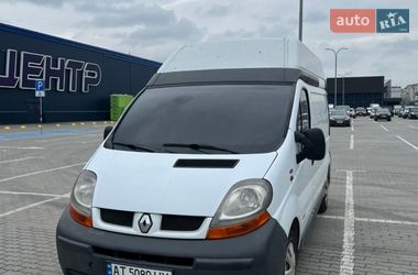 Вантажний фургон Renault Trafic 2005 в Івано-Франківську