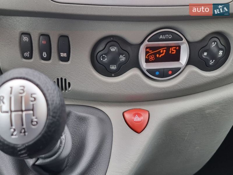 Минивэн Renault Trafic 2012 в Черновцах фото 46 Минивэн Renault Trafic 2012 в Черновцах