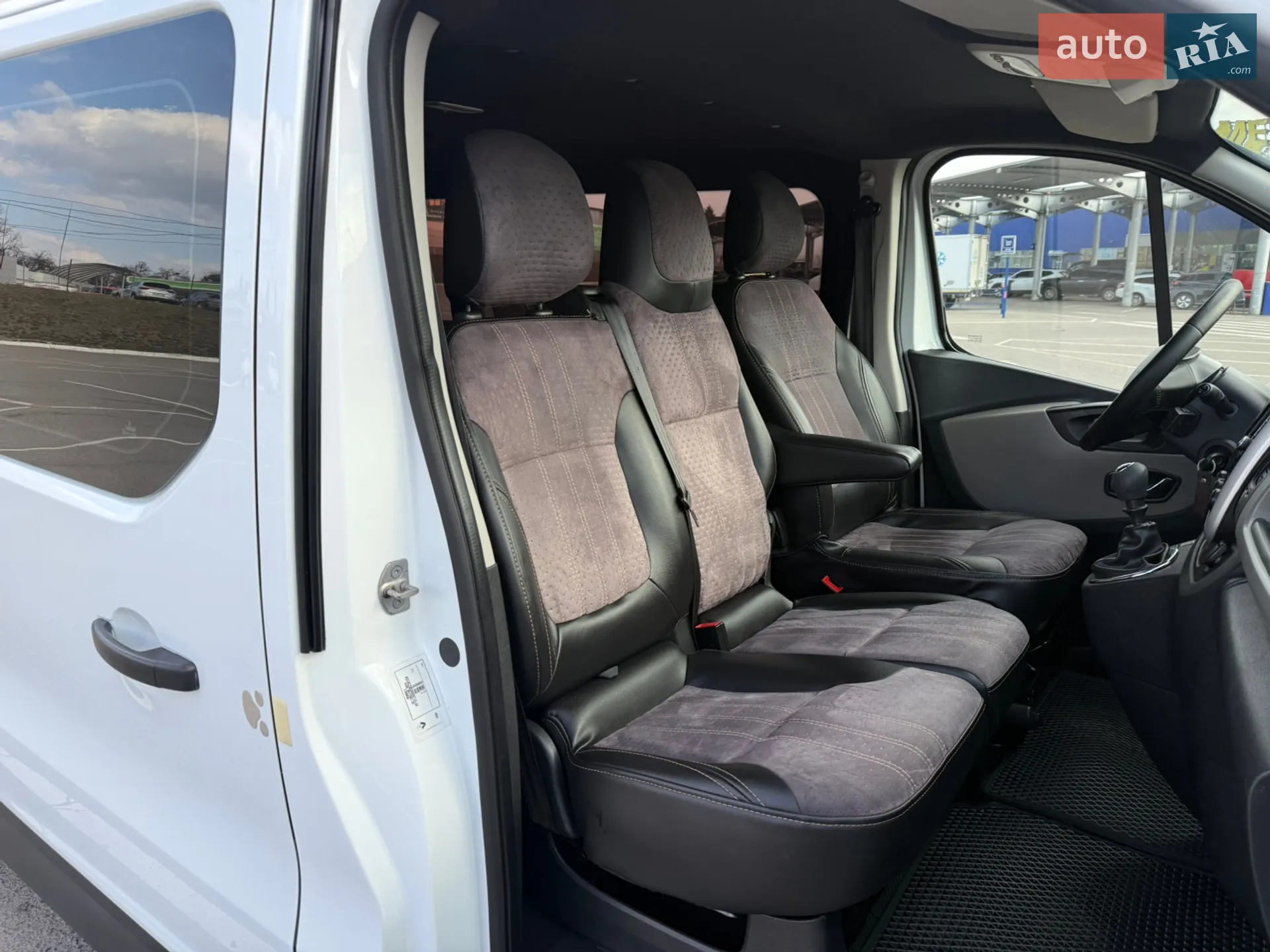 2017 Renault Trafic - мініатюра 20