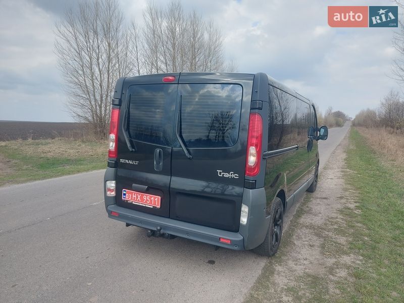 Грузопассажирский фургон Renault Trafic 2012 в Ровно фото 21 Грузопассажирский фургон Renault Trafic 2012 в Ровно