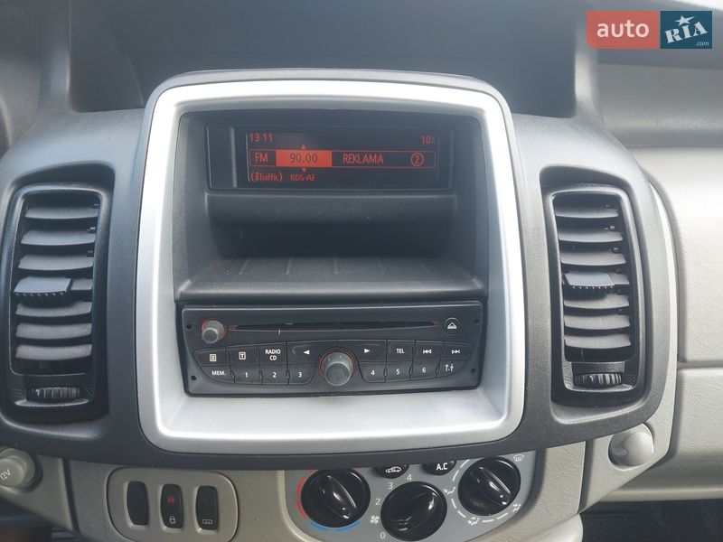 Грузопассажирский фургон Renault Trafic 2012 в Ровно фото 29 Грузопассажирский фургон Renault Trafic 2012 в Ровно