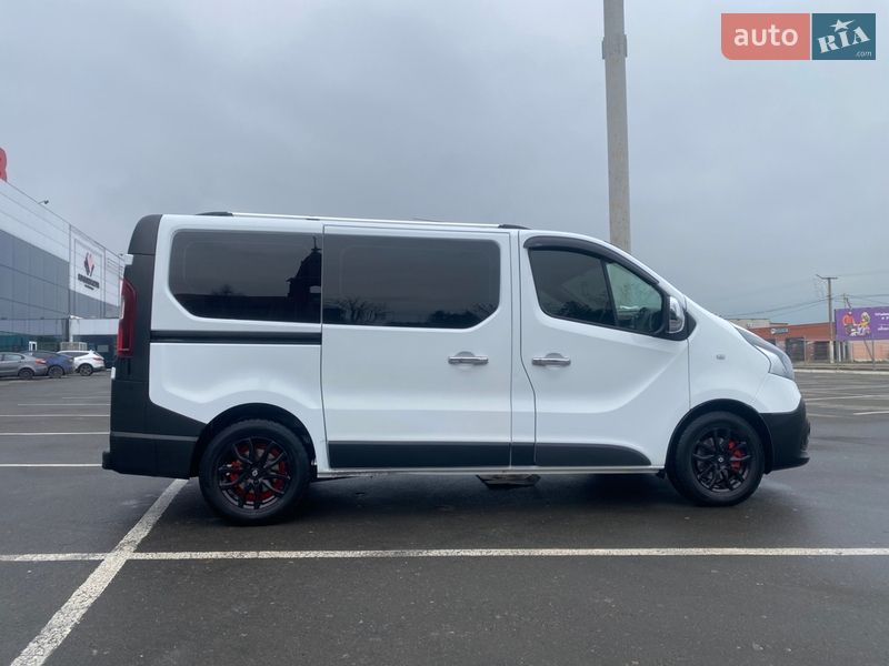 Мікроавтобус вантажний (до 3,5т) Renault Trafic 2015 в Білгороді-Дністровському