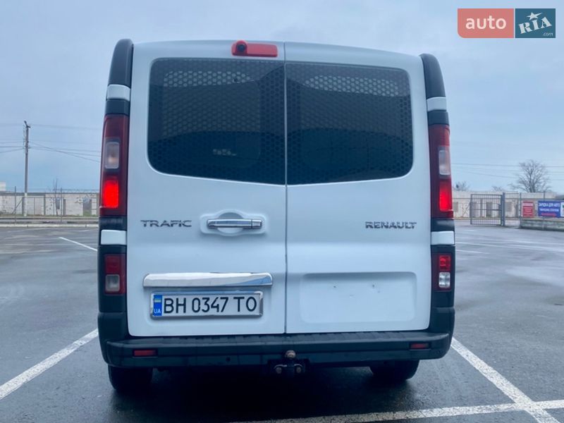 Мікроавтобус вантажний (до 3,5т) Renault Trafic 2015 в Білгороді-Дністровському