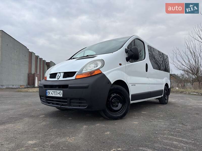 Минивэн Renault Trafic 2004 в Ровно