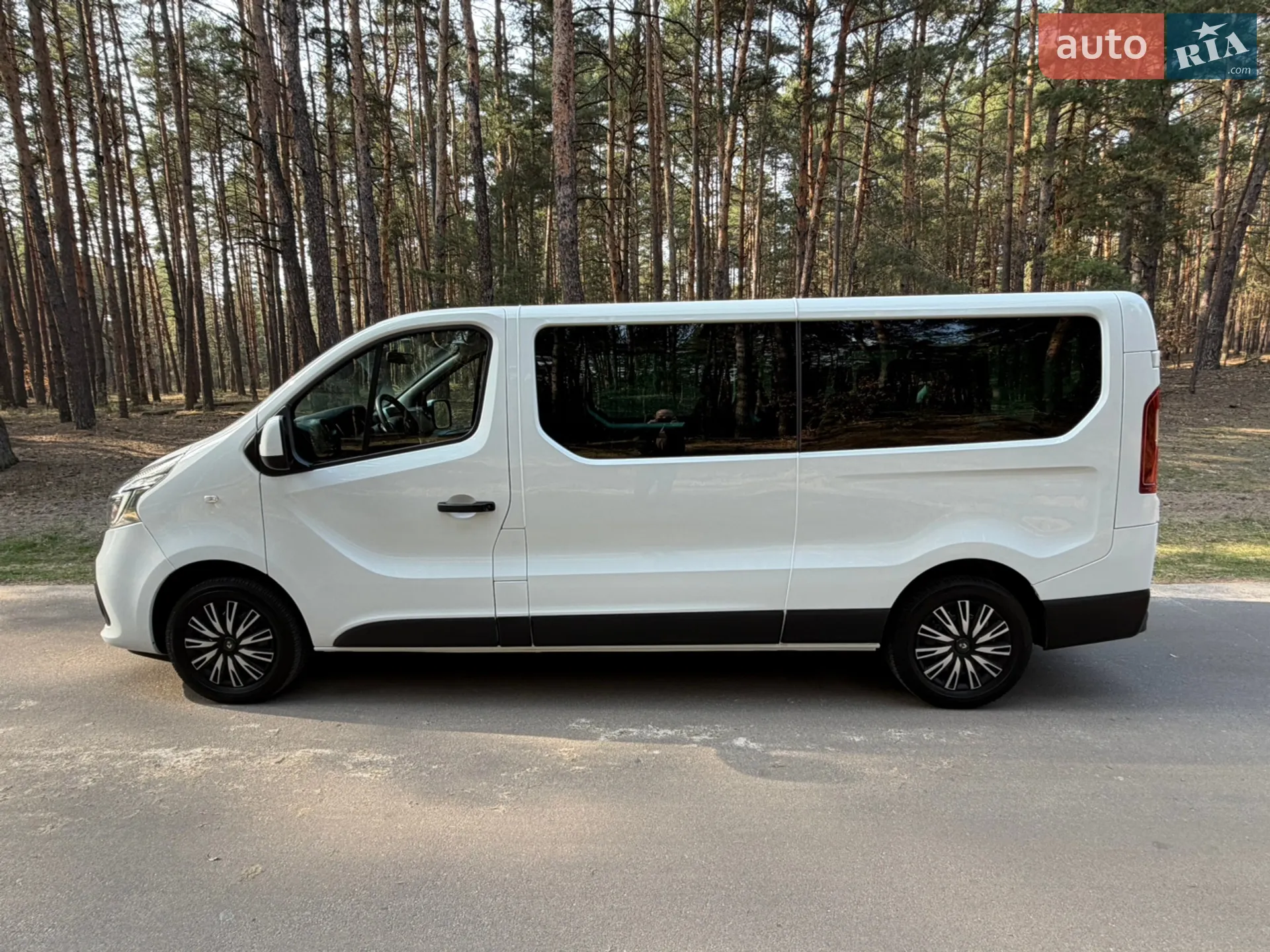 2021 Renault Trafic - мініатюра 8