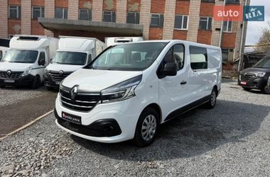 Вантажопасажирський фургон Renault Trafic 2019 в Рівному