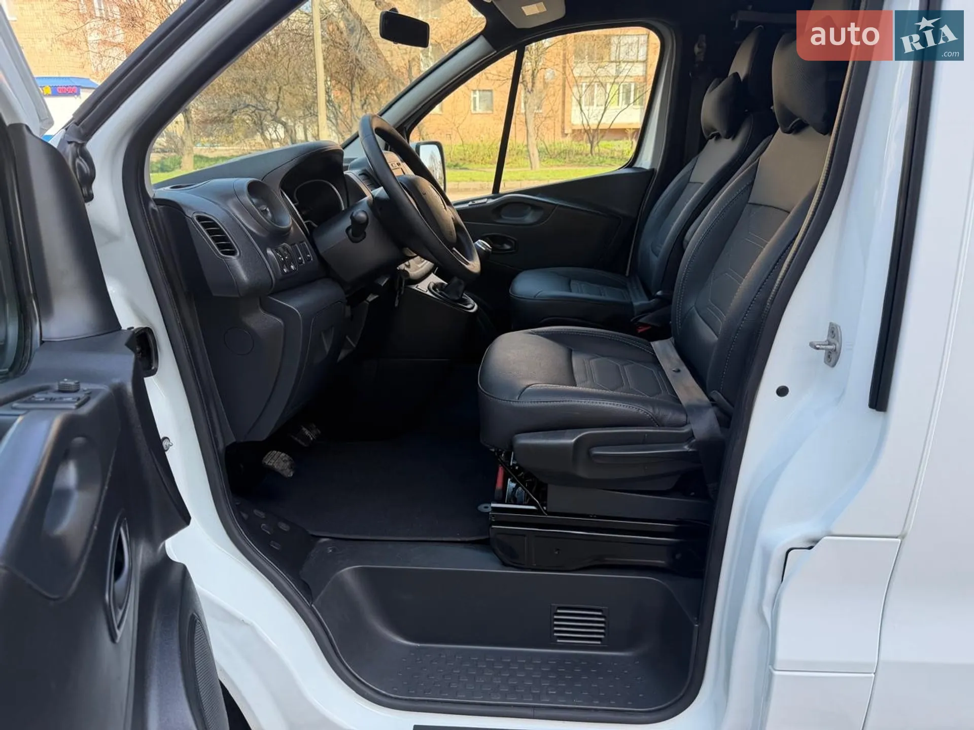 2021 Renault Trafic - мініатюра 17