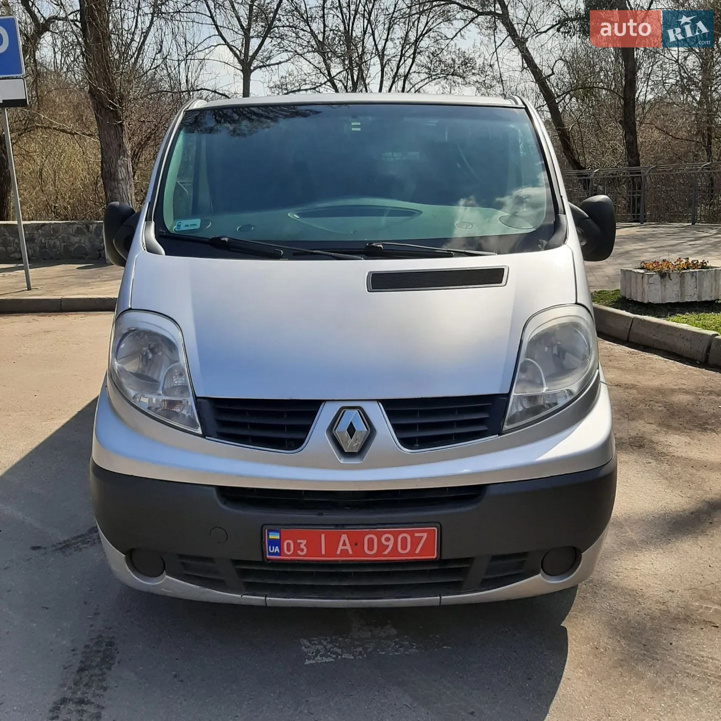 2010 Renault Trafic - мініатюра 2