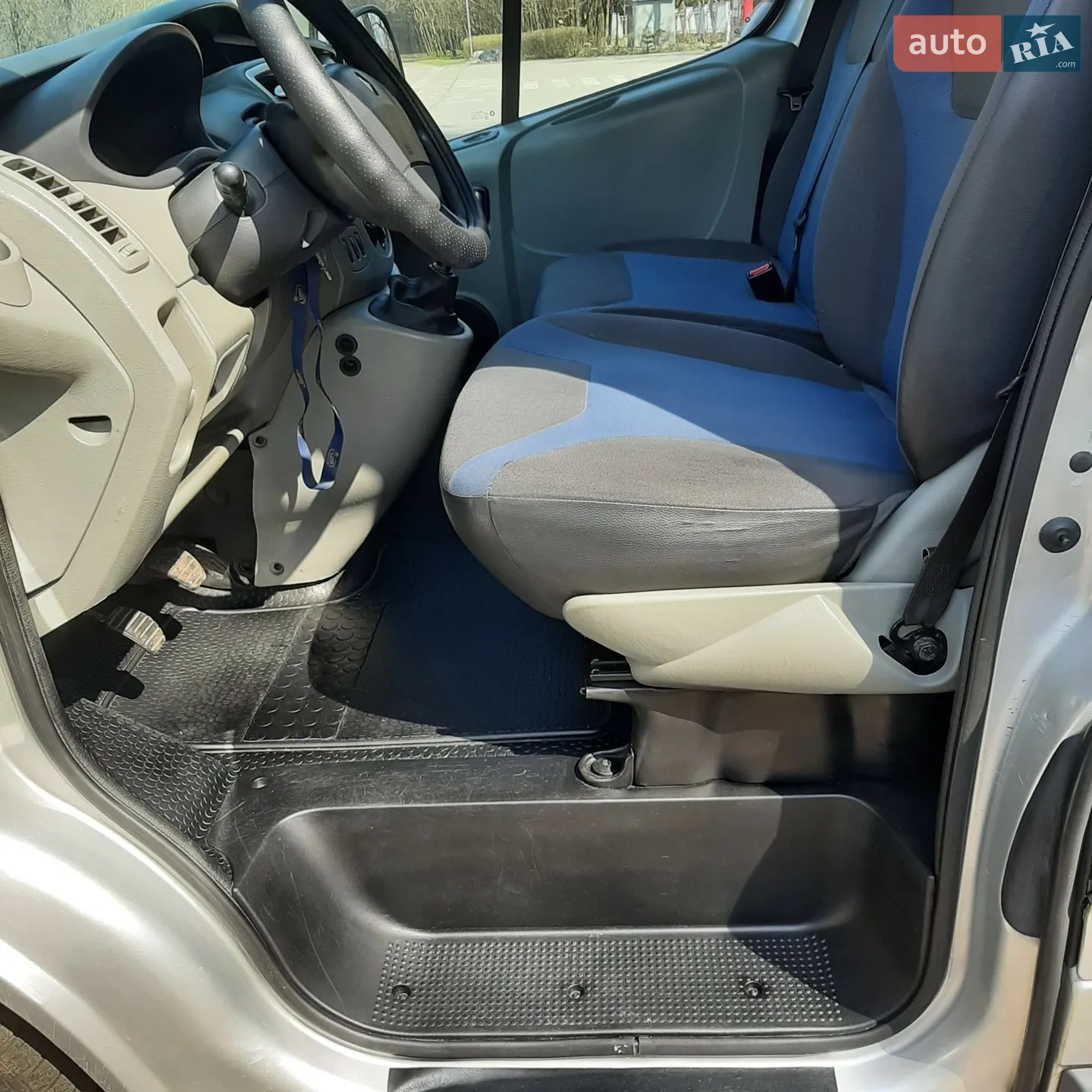 2010 Renault Trafic - мініатюра 75