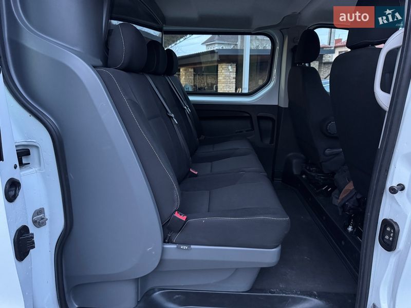 Грузопассажирский фургон Renault Trafic 2016 в Луцке