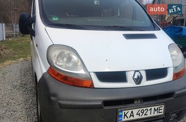 Вантажопасажирський фургон Renault Trafic 2003 в Києві