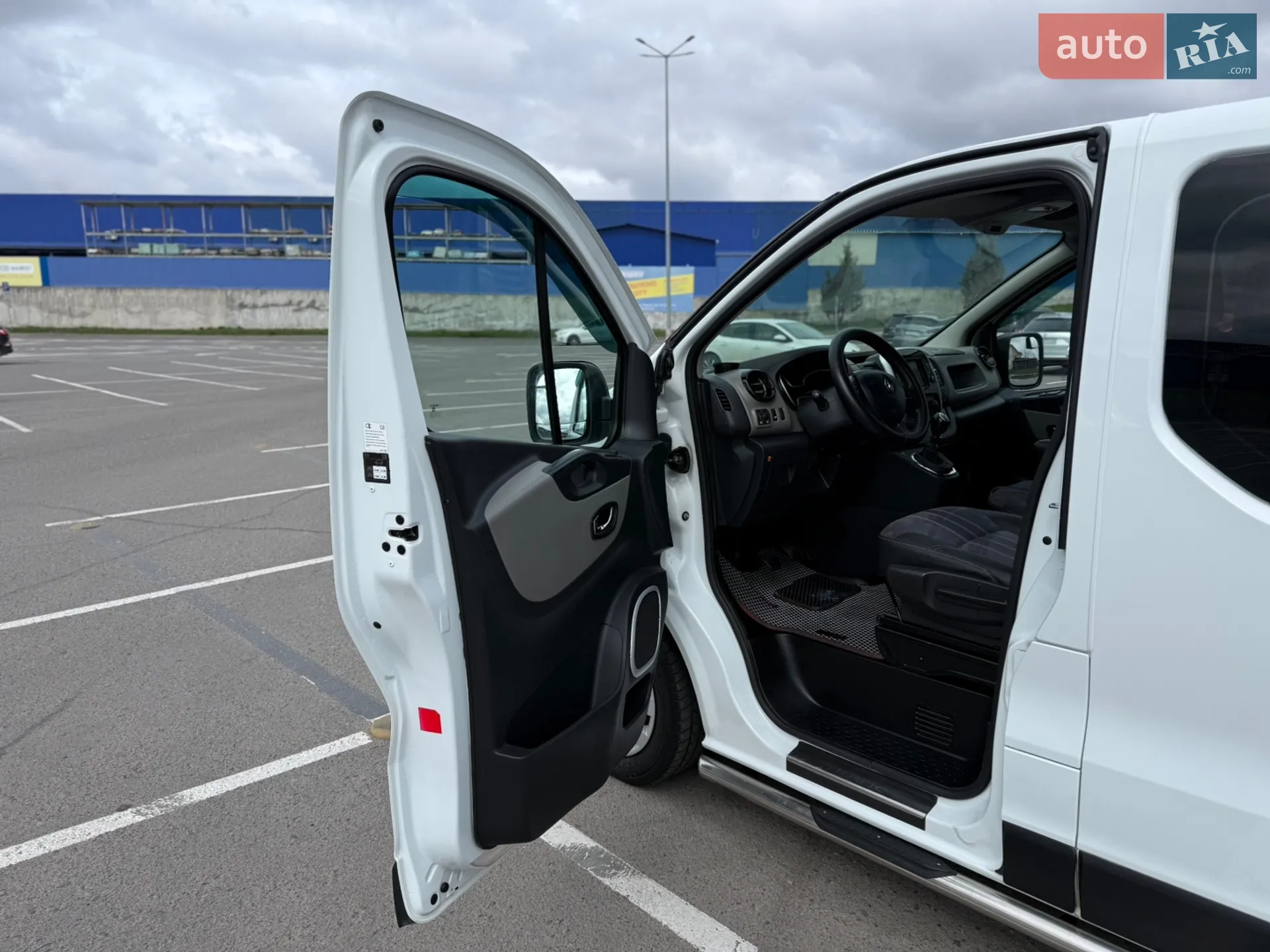 2016 Renault Trafic - мініатюра 11