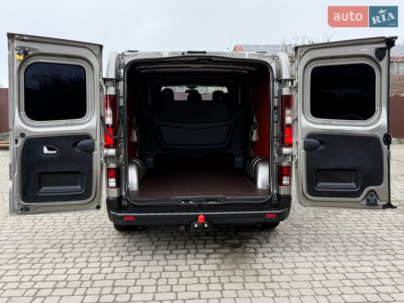 Вантажопасажирський фургон Renault Trafic 2019 в Києві фото 106 Вантажопасажирський фургон Renault Trafic 2019 в Києві