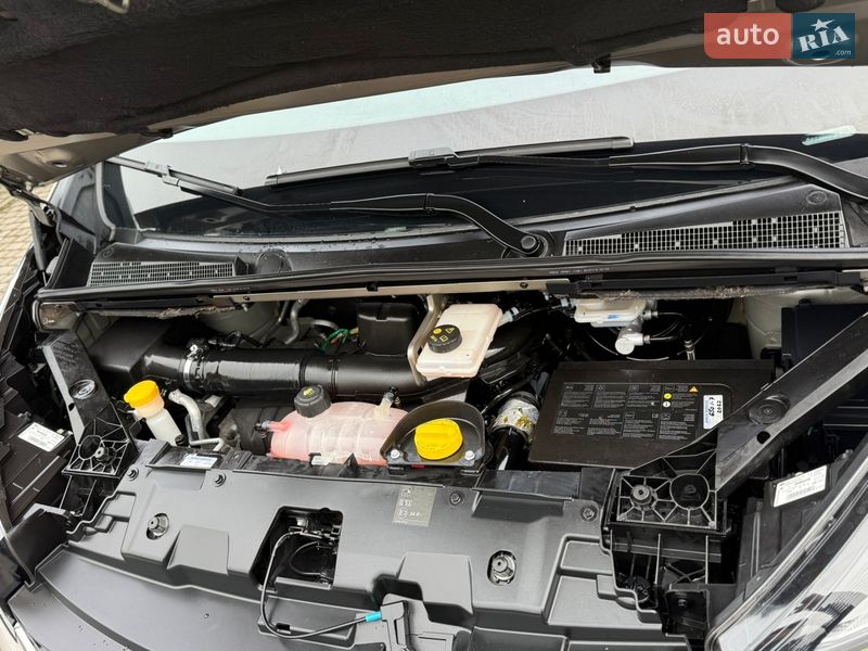Вантажопасажирський фургон Renault Trafic 2019 в Києві фото 117 Вантажопасажирський фургон Renault Trafic 2019 в Києві