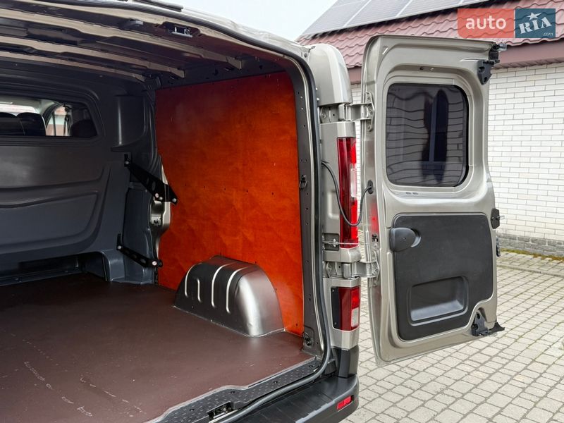 Вантажопасажирський фургон Renault Trafic 2019 в Києві фото 108 Вантажопасажирський фургон Renault Trafic 2019 в Києві