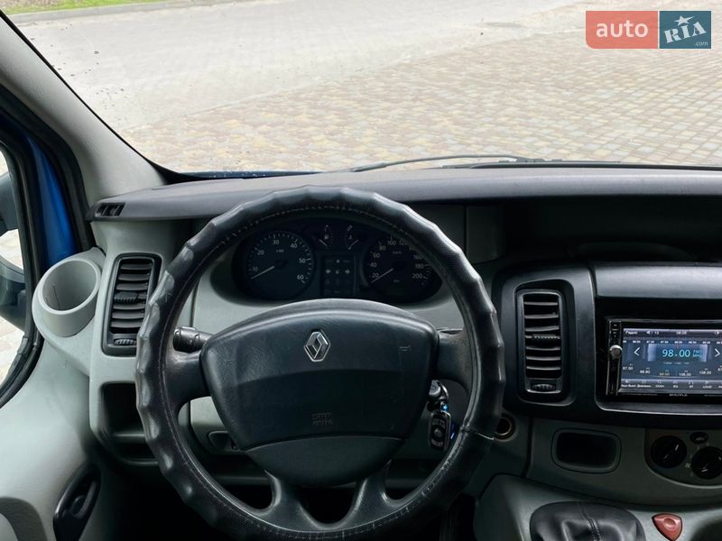 Минивэн Renault Trafic 2003 в Запорожье