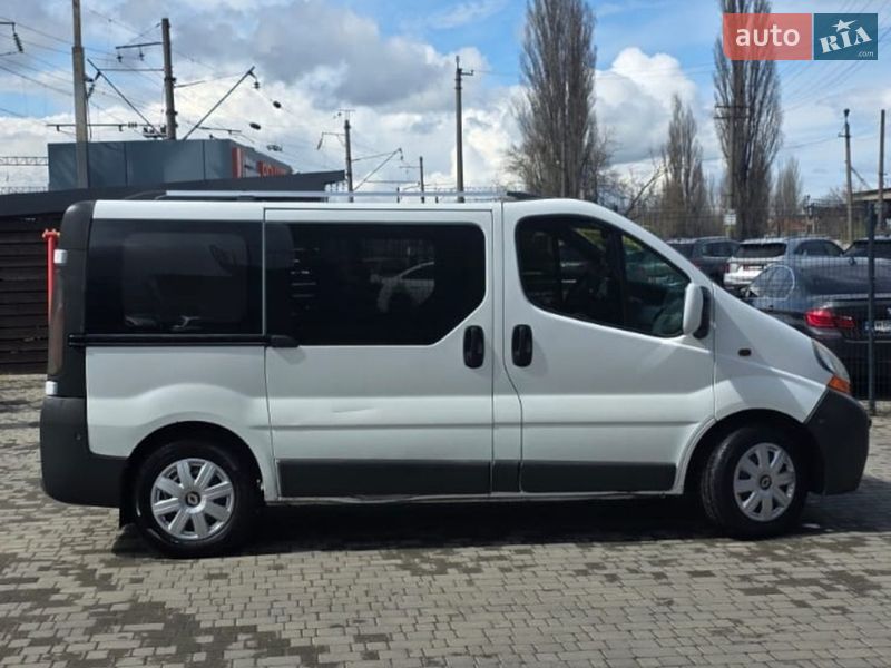 Мінівен Renault Trafic 2003 в Одесі