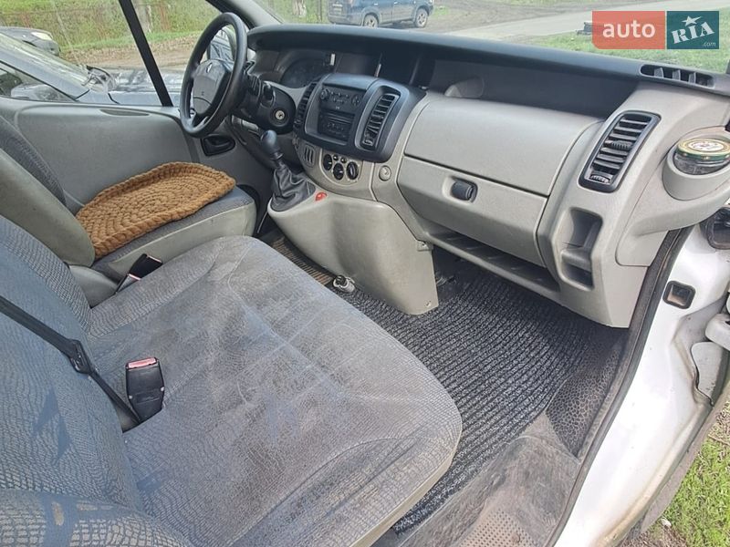 Минивэн Renault Trafic 2005 в Савинцах фото 11 Минивэн Renault Trafic 2005 в Савинцах