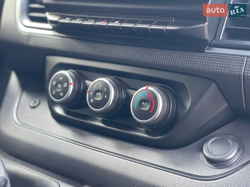 Грузовой фургон Renault Trafic 2023 в Дубно