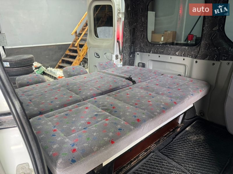 Минивэн Renault Trafic 2002 в Владимире фото 23 Минивэн Renault Trafic 2002 в Владимире