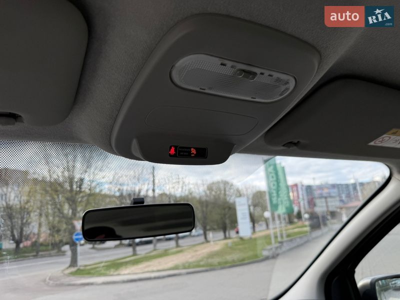 Мінівен Renault Trafic 2017 в Луцьку фото 32 Мінівен Renault Trafic 2017 в Луцьку