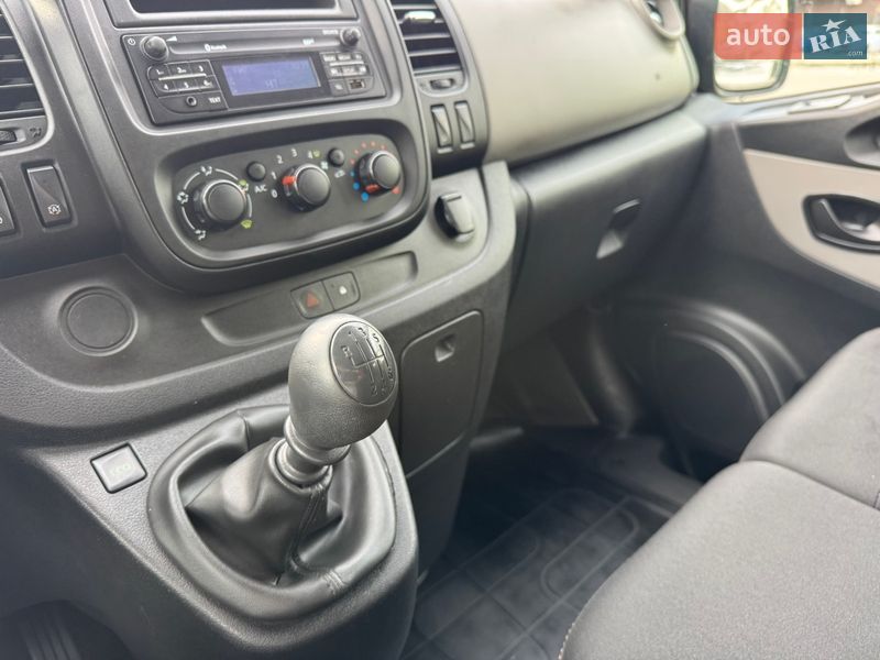 Мінівен Renault Trafic 2017 в Луцьку фото 30 Мінівен Renault Trafic 2017 в Луцьку