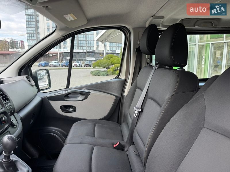 Мінівен Renault Trafic 2017 в Луцьку фото 17 Мінівен Renault Trafic 2017 в Луцьку