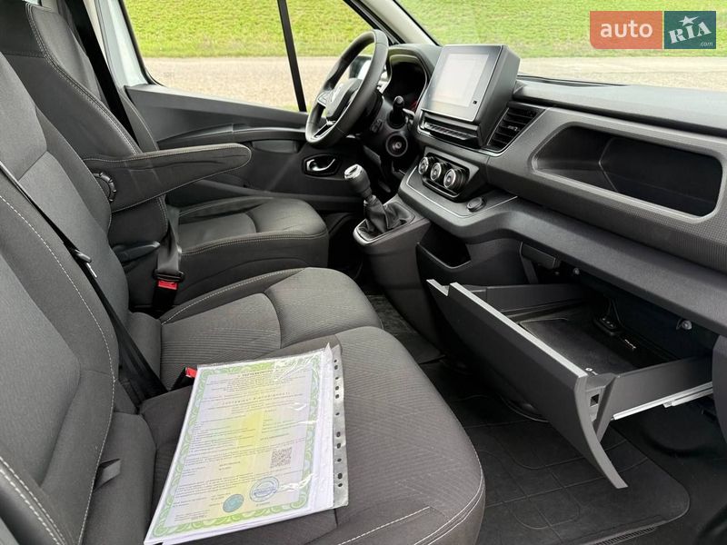 Грузовой фургон Renault Trafic 2022 в Ладыжине
