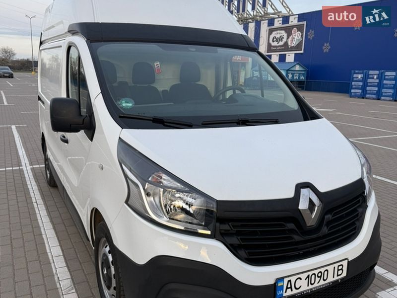 Грузовой фургон Renault Trafic 2017 в Нововолынске