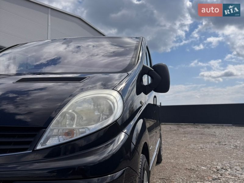 Мінівен Renault Trafic 2011 в Ізмаїлі фото 3 Мінівен Renault Trafic 2011 в Ізмаїлі