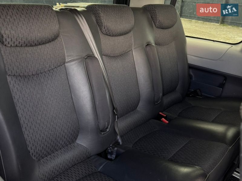 Мінівен Renault Trafic 2011 в Ізмаїлі фото 27 Мінівен Renault Trafic 2011 в Ізмаїлі