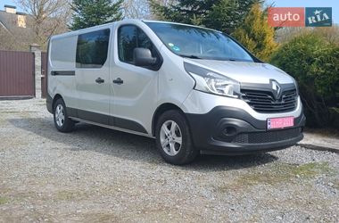 Грузопассажирский фургон Renault Trafic 2014 в Ровно