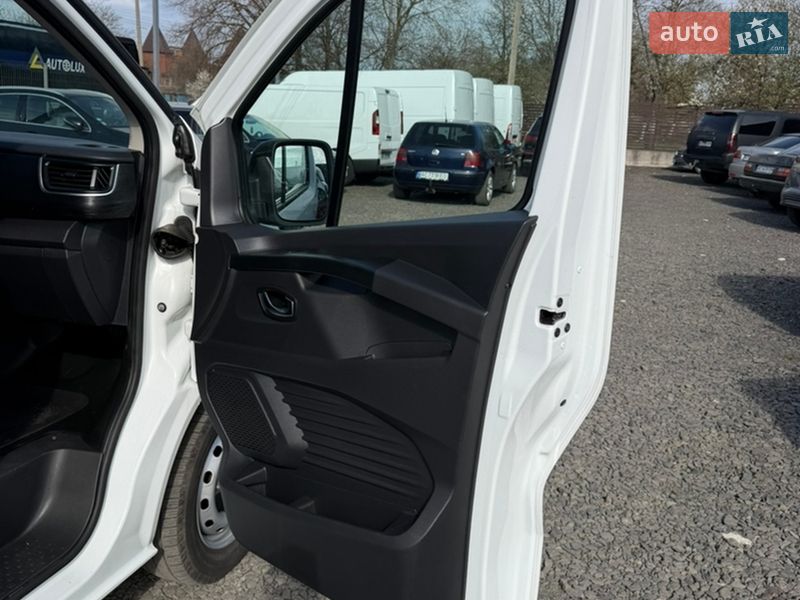 Грузовой фургон Renault Trafic 2022 в Луцке